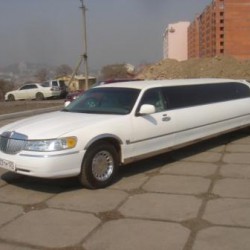 Лимузин Lincoln Town Car Лимузин Lincoln Town Car